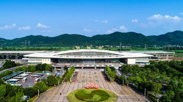 铜陵站-站前广场