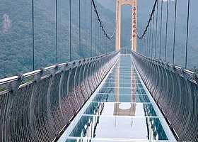 象山上周玻璃桥