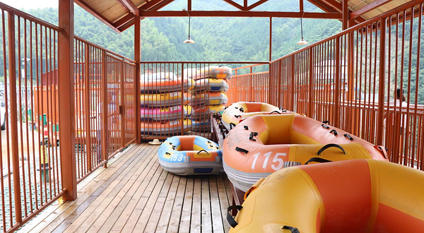 毛坦厂翠谷漂流