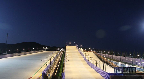 云门山四季滑雪场