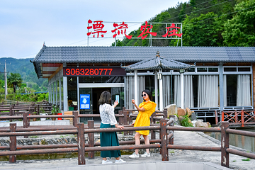 皖鄂大峡谷漂流第 15 张图片
