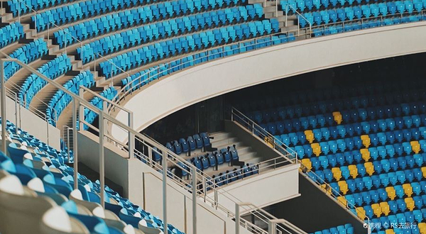 凤凰山体育中心