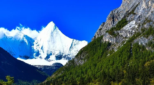 稻城亚丁风景区-三神山