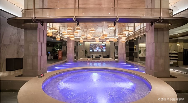 金箔温泉度假酒店