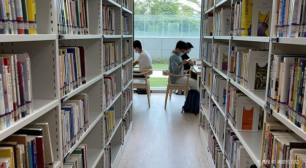 广州市白云区图书馆