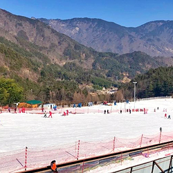 大别山南武当滑雪场