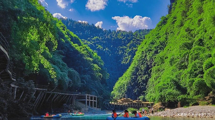 阿依河漂流第 1 张图片