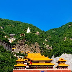 龙鼎山风景区
