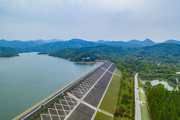 笄山竹海风景区第 9 张图片