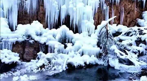 承德冰雪大峡谷