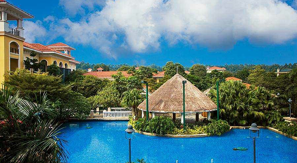 绿湖度假酒店·室外游泳池