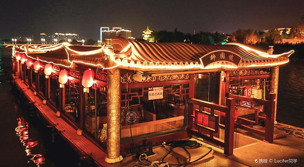 凤城河桃园-凤城夜游舫