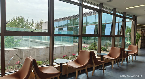 江北区图书馆鸿恩寺馆