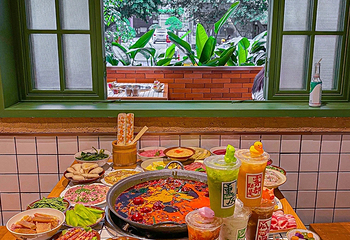 瓜西西火锅(洪崖洞店)第 1 张图片