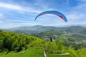 鸬鸟国家滑翔伞飞行营地