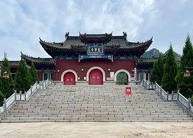 白狼山风景区-慈圣寺景区