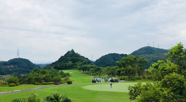 东方仰义高尔夫球场