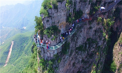 云台山高空玻璃栈道第 23 张图片