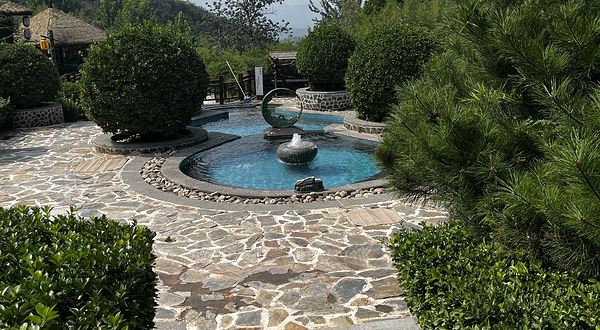 西部长青温泉谷