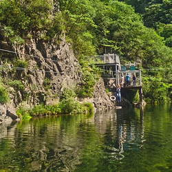 终南山寨峡谷运动乐园