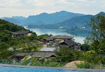 巴马赐福湖君澜地磁温泉第 10 张图片