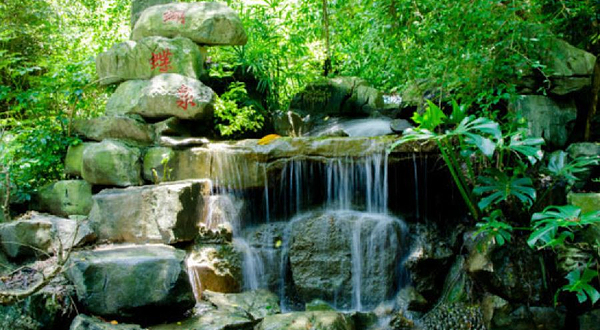 天籁蝴蝶泉-瀑布