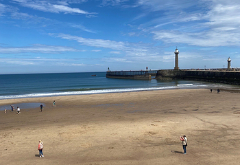 Whitby Beach第 19 张图片