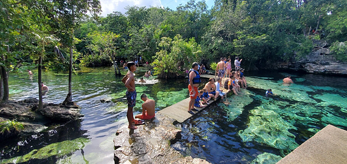 Cenote Azul第 8 张图片