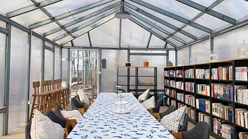 小憩杨林露营基地