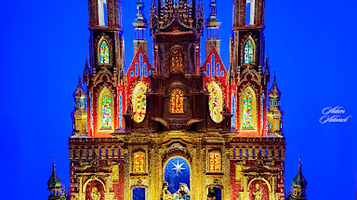 The Tin-Roofed Palace