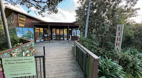 Piha Community Library