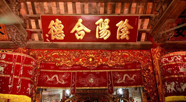 Đình làng Hạ Thái