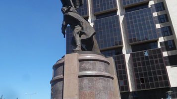 Rakhimzhan Qoshqarbaev Monument