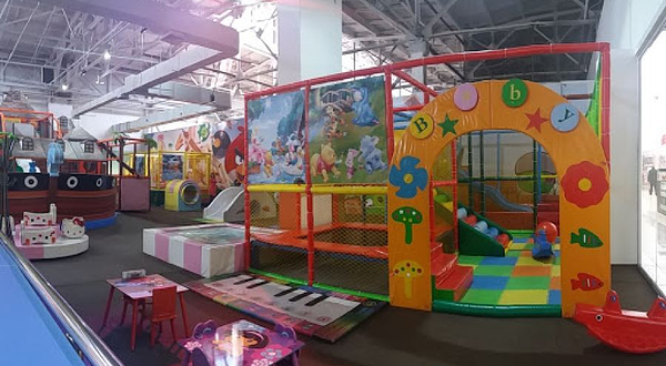 Детский игровой зал Kinderville