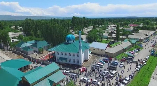 Tsentral'nyy Mechet' Abu Bakr Siddik S Totiya