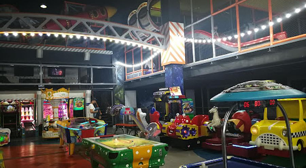 Центр детских развлечений LUNAPARK