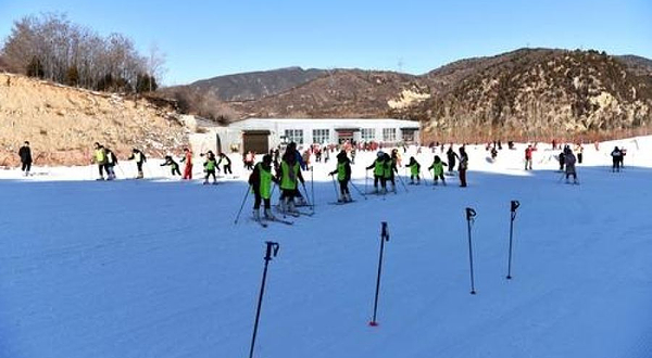 石膏山滑雪场