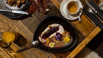 Kinross Winery, Cellar Door & Cottages