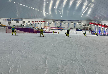 雪极星城市滑雪中心第 23 张图片