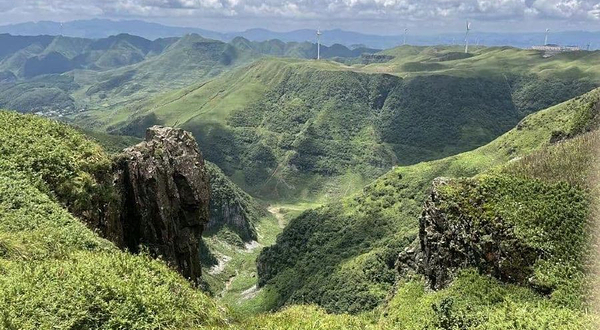 兴发乡韭菜坪景区烽火台