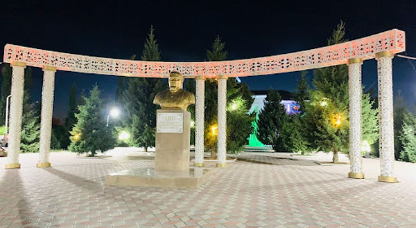 Park, Tsentral'naya Ploshchad'