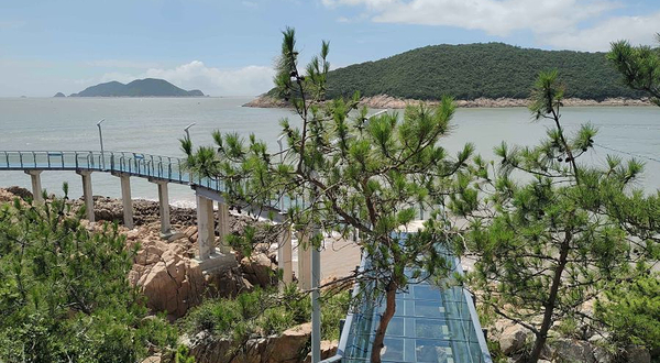 宁波松兰山旅游度假区-玻璃观景台