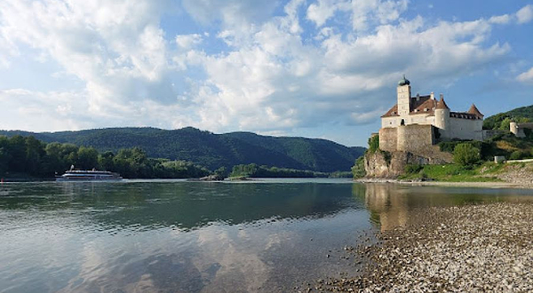 Schloss Schönbühel