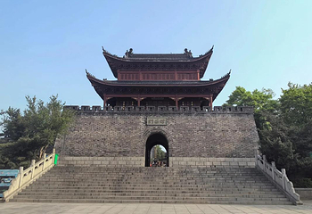 巴陵广场第 26 张图片