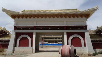 德令哈阿力腾寺院