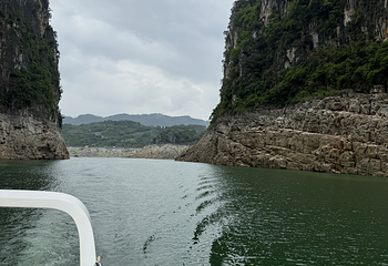 万峰湖第 16 张图片