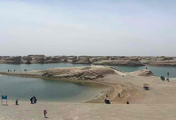 乌素特水上雅丹地质公园第 33 张图片