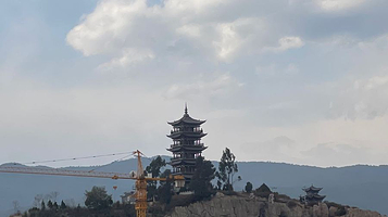 剑川墨斗山签光真言塔