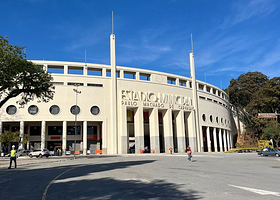 帕卡恩布体育场