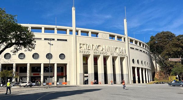 帕卡恩布体育场